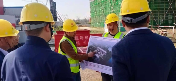 南昌市政公用生態(tài)農(nóng)業(yè)示范園研發(fā)大樓項目進(jìn)行安全生產(chǎn)文明檢查6002.jpg